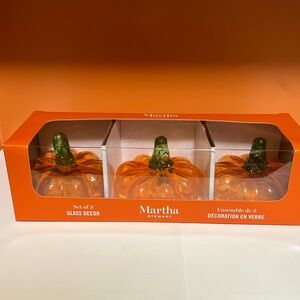 MARTHA STEWART Handblown glass mini pumpkin